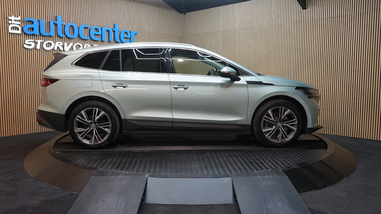 Sølv Skoda Enyaq fra 2024