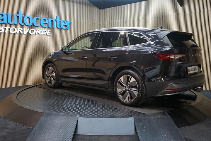 Sort Skoda Enyaq fra 2022