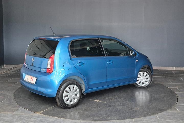 Blå Skoda Citigo fra 2019