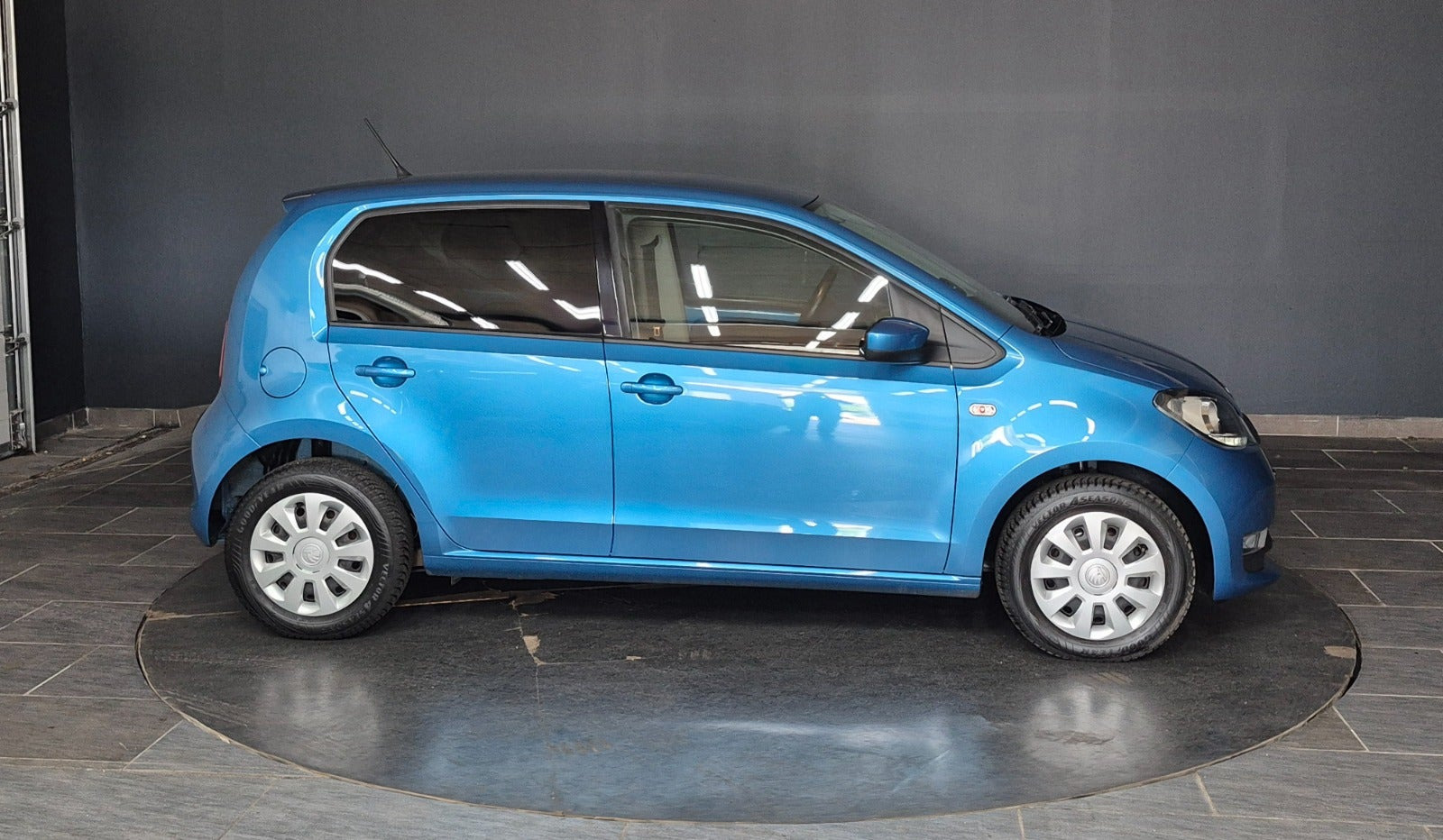 Blå Skoda Citigo fra 2019