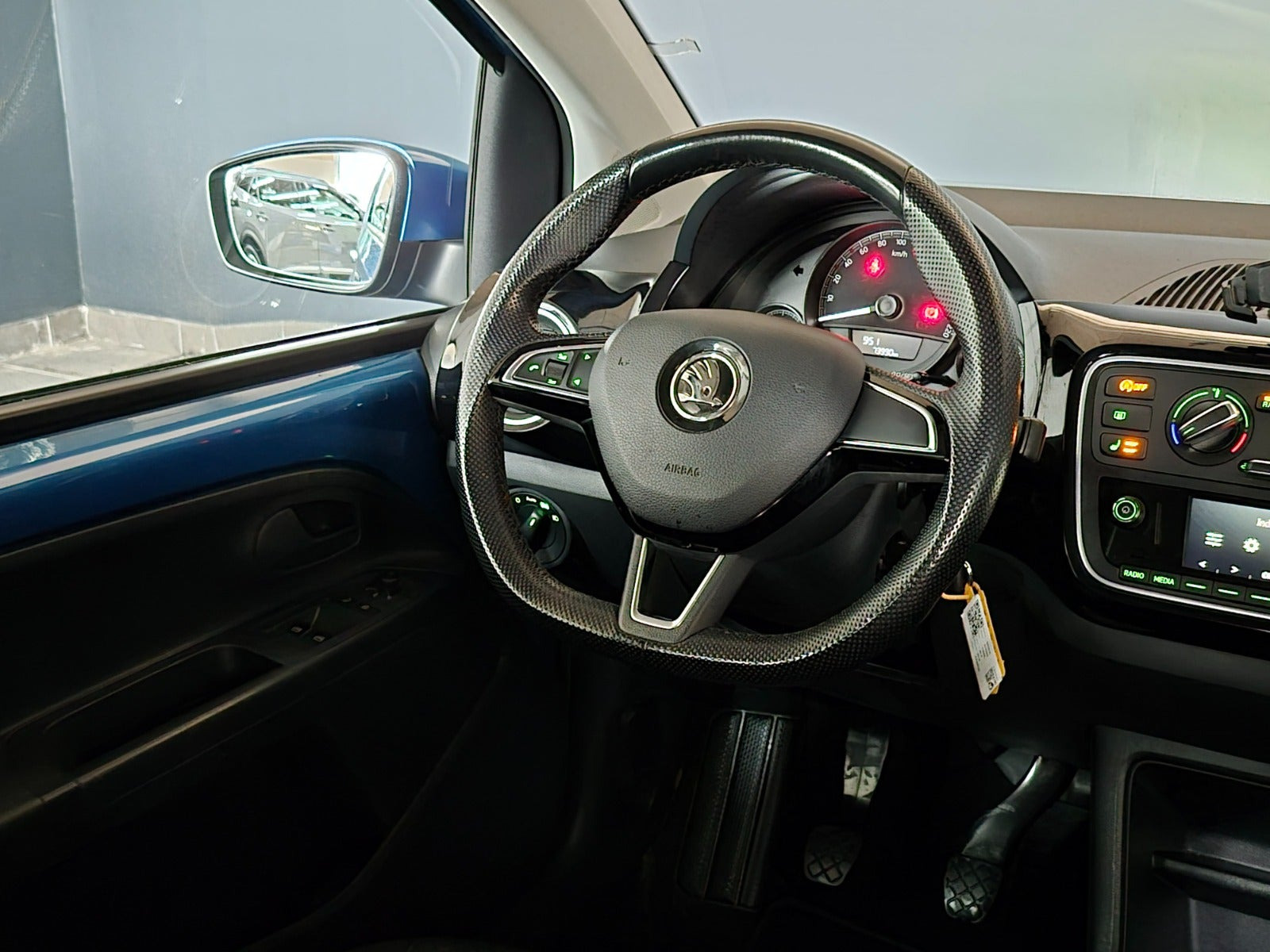 Blå Skoda Citigo fra 2019