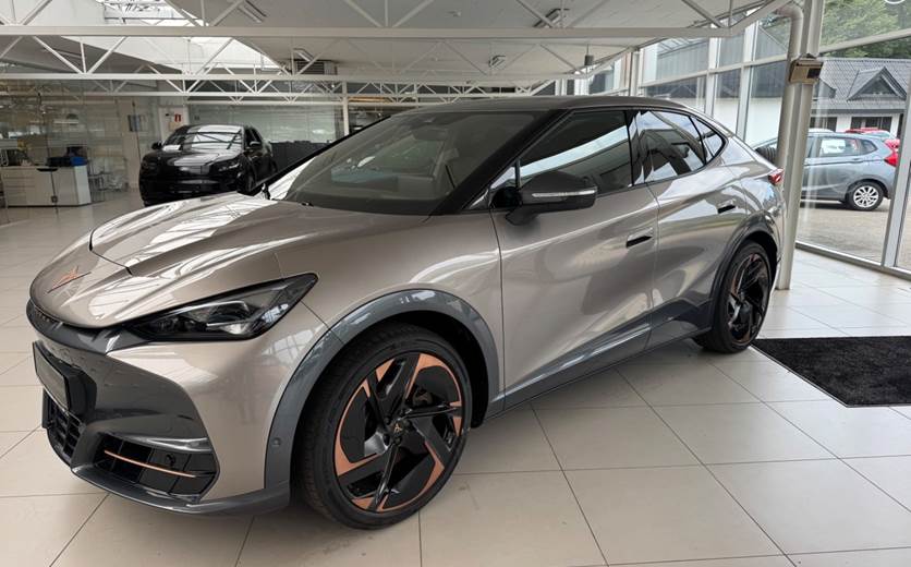 Cupra Tavascan 77 Adrenaline
