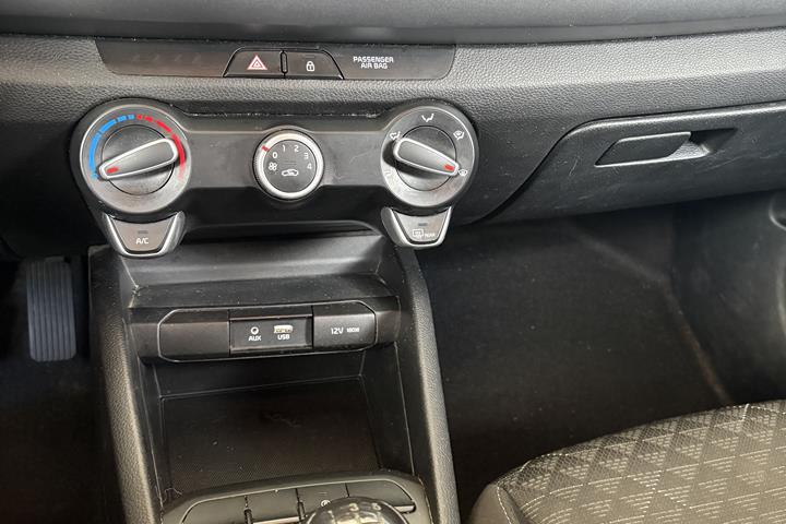 Hvid Kia Rio fra 2018
