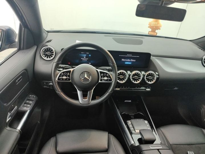 Blå Mercedes EQA 250 fra 2022