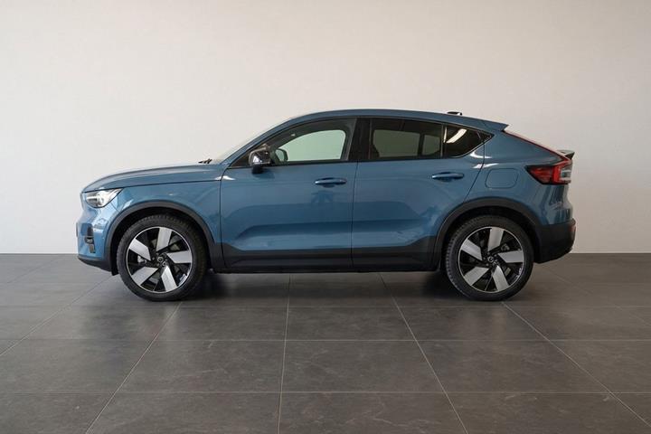 Blå Volvo C40 fra 2023