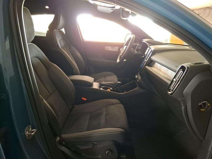 Blå Volvo C40 fra 2023