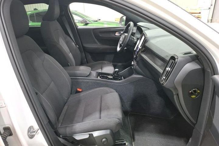 Hvid Volvo C40 fra 2023