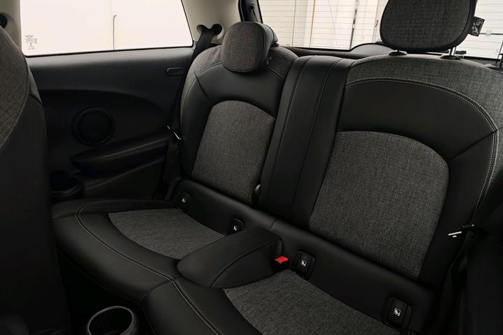 Grøn Mini Cooper fra 2022