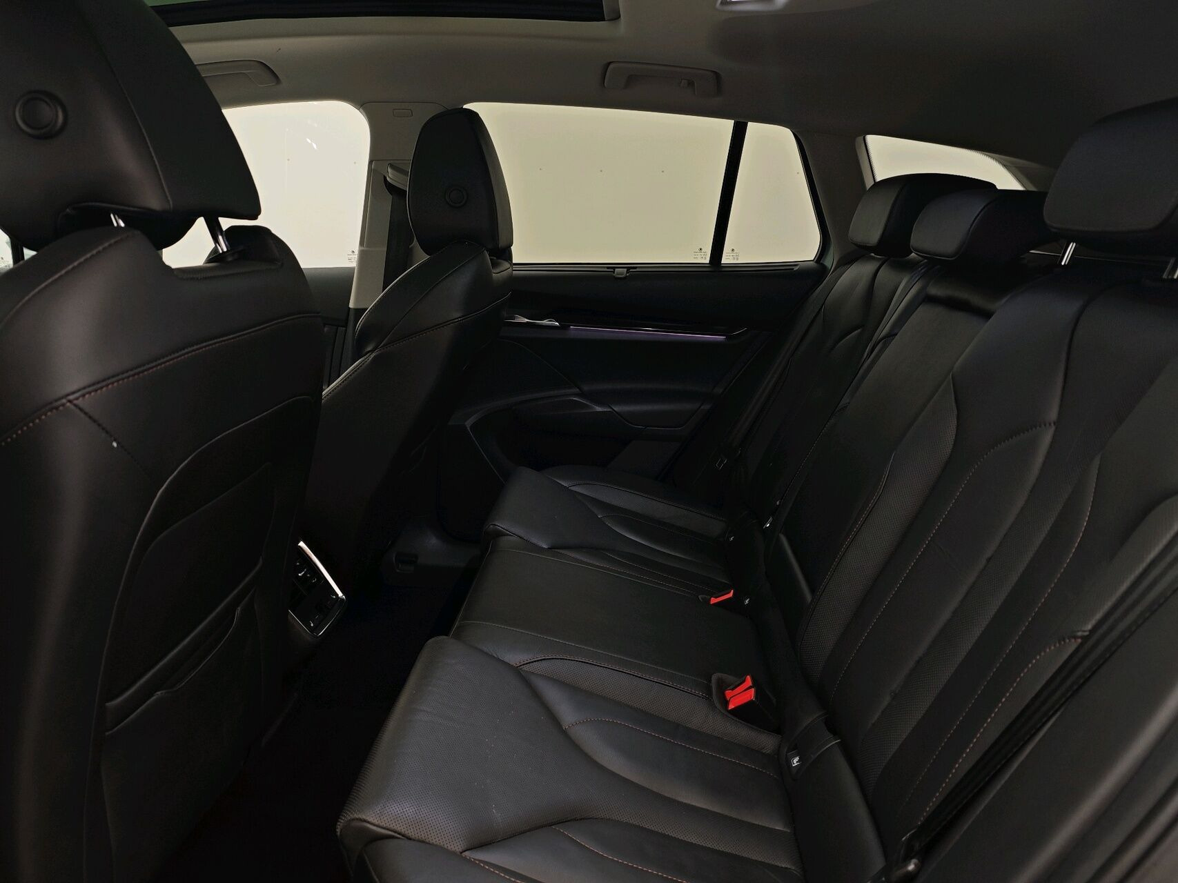 Sølv Skoda Enyaq fra 2021