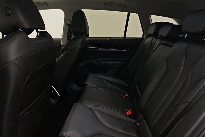 Sølv Skoda Enyaq fra 2021