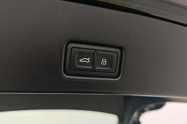 Sort Audi Q4 fra 2024