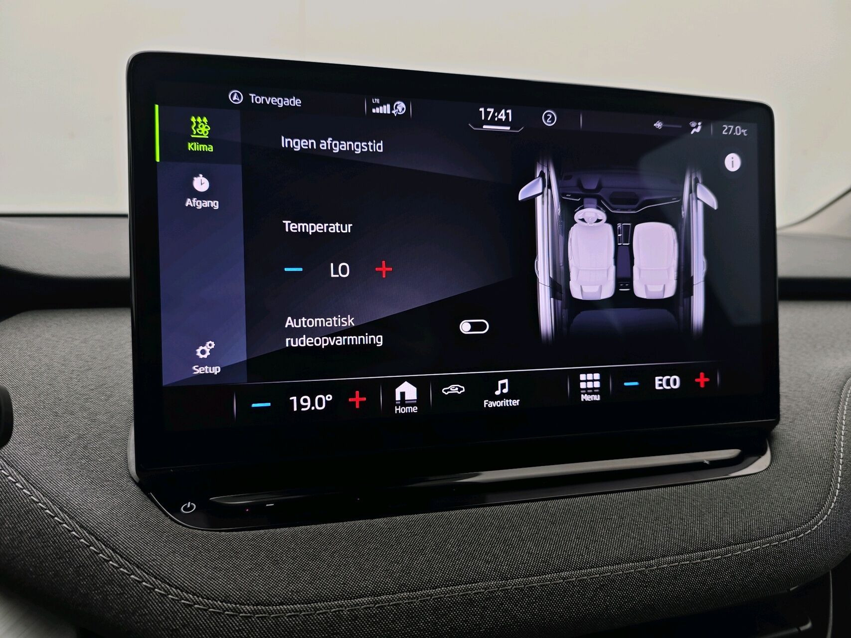 Blå Skoda Enyaq fra 2022