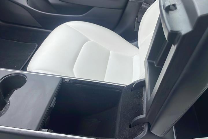 undefined Tesla Model 3 fra 2021