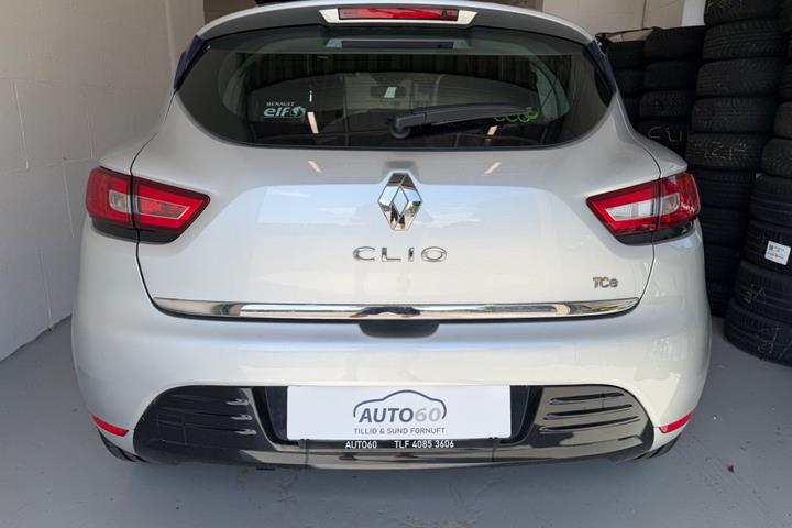 Sølv Renault Clio IV fra 2016