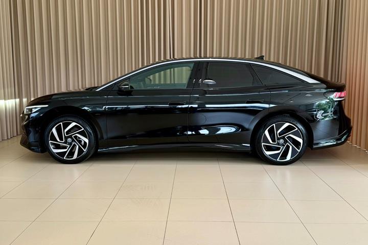 Sort VW ID.7 fra 2024