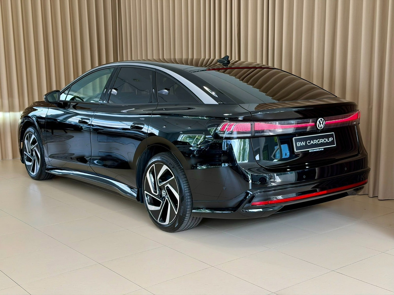 Sort VW ID.7 fra 2024