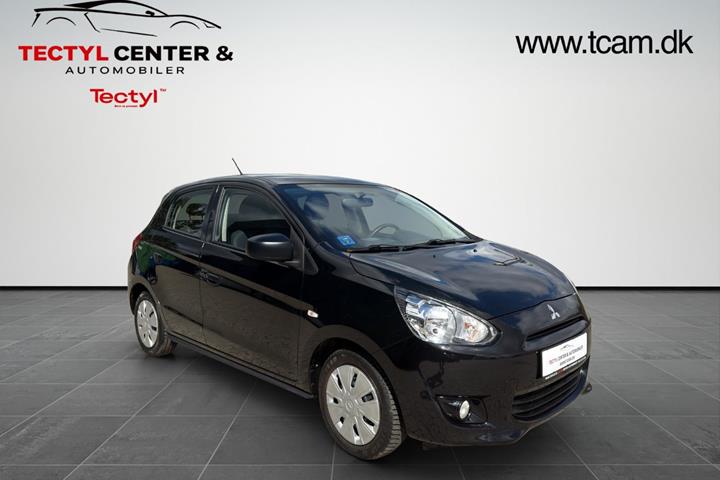 Sort Mitsubishi Space Star fra 2015