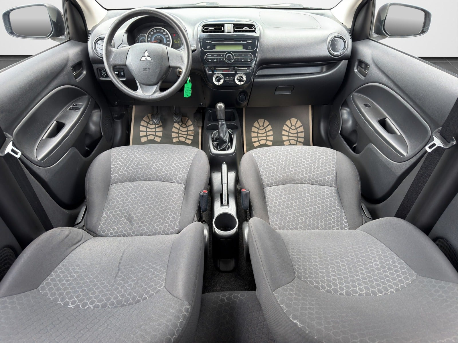 Sort Mitsubishi Space Star fra 2015
