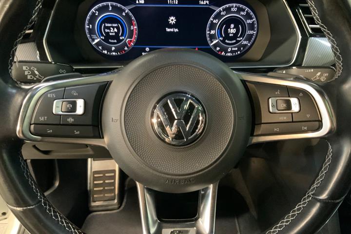 Hvid VW Arteon fra 2019