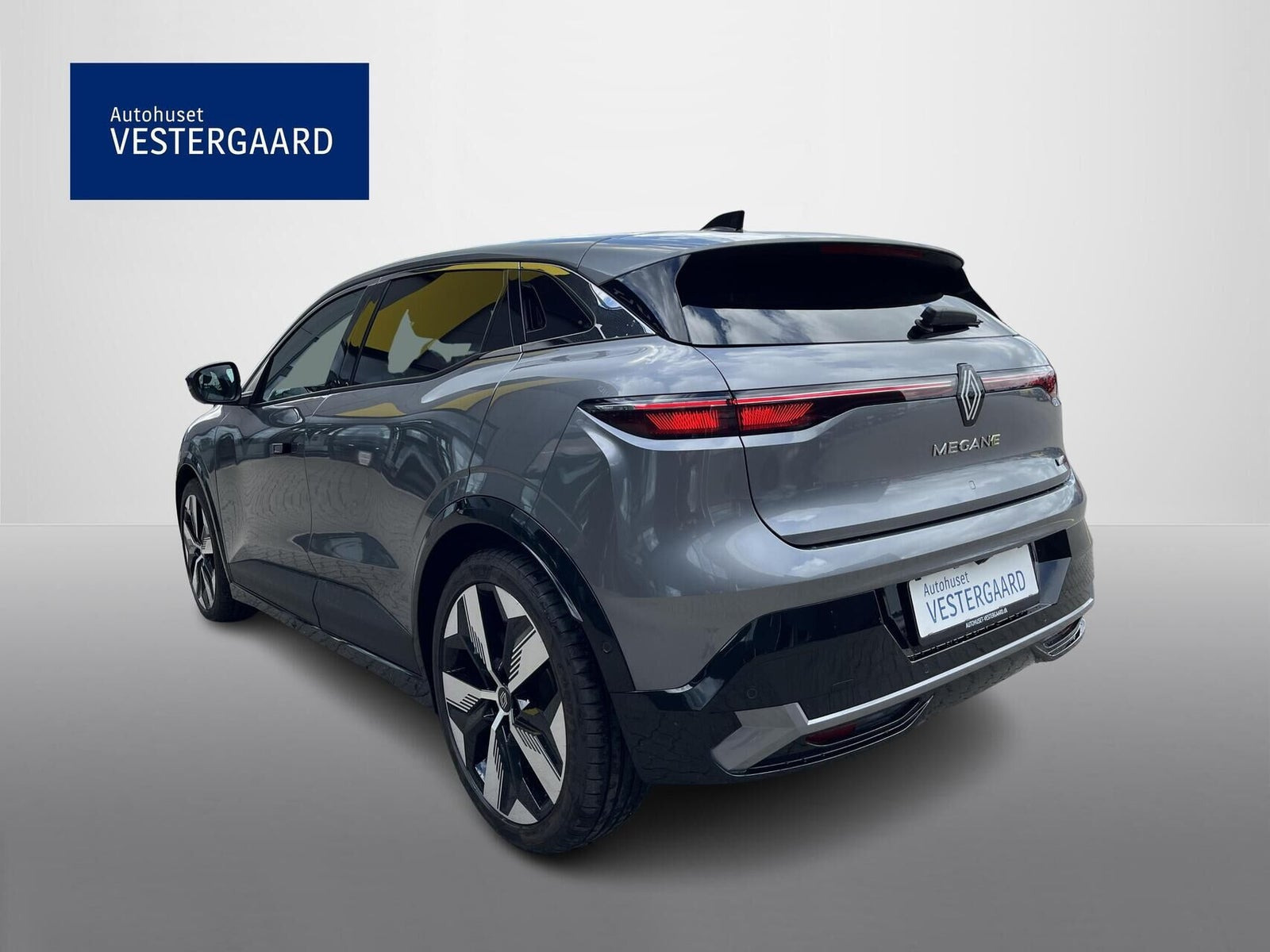Grå Renault Megane E-Tech fra 2025