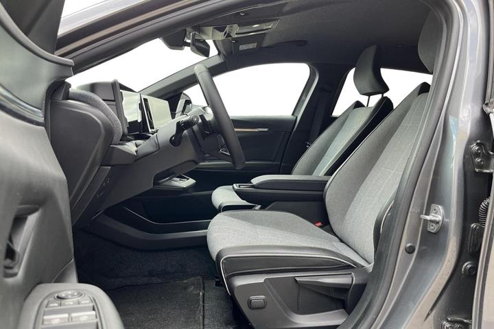 Grå Renault Megane E-Tech fra 2025