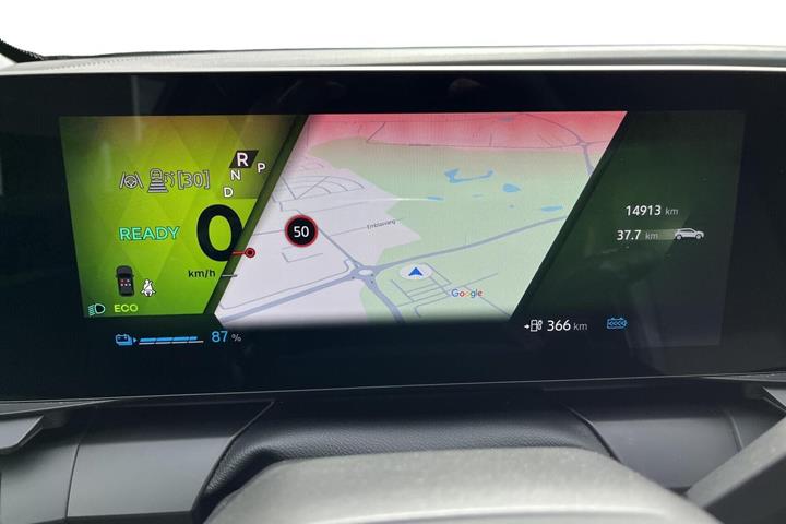 Grå Renault Megane E-Tech fra 2025