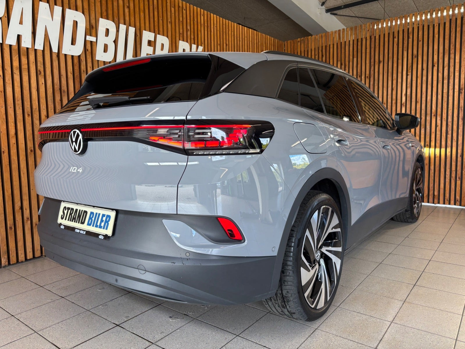 Grå VW ID.4 fra 2023