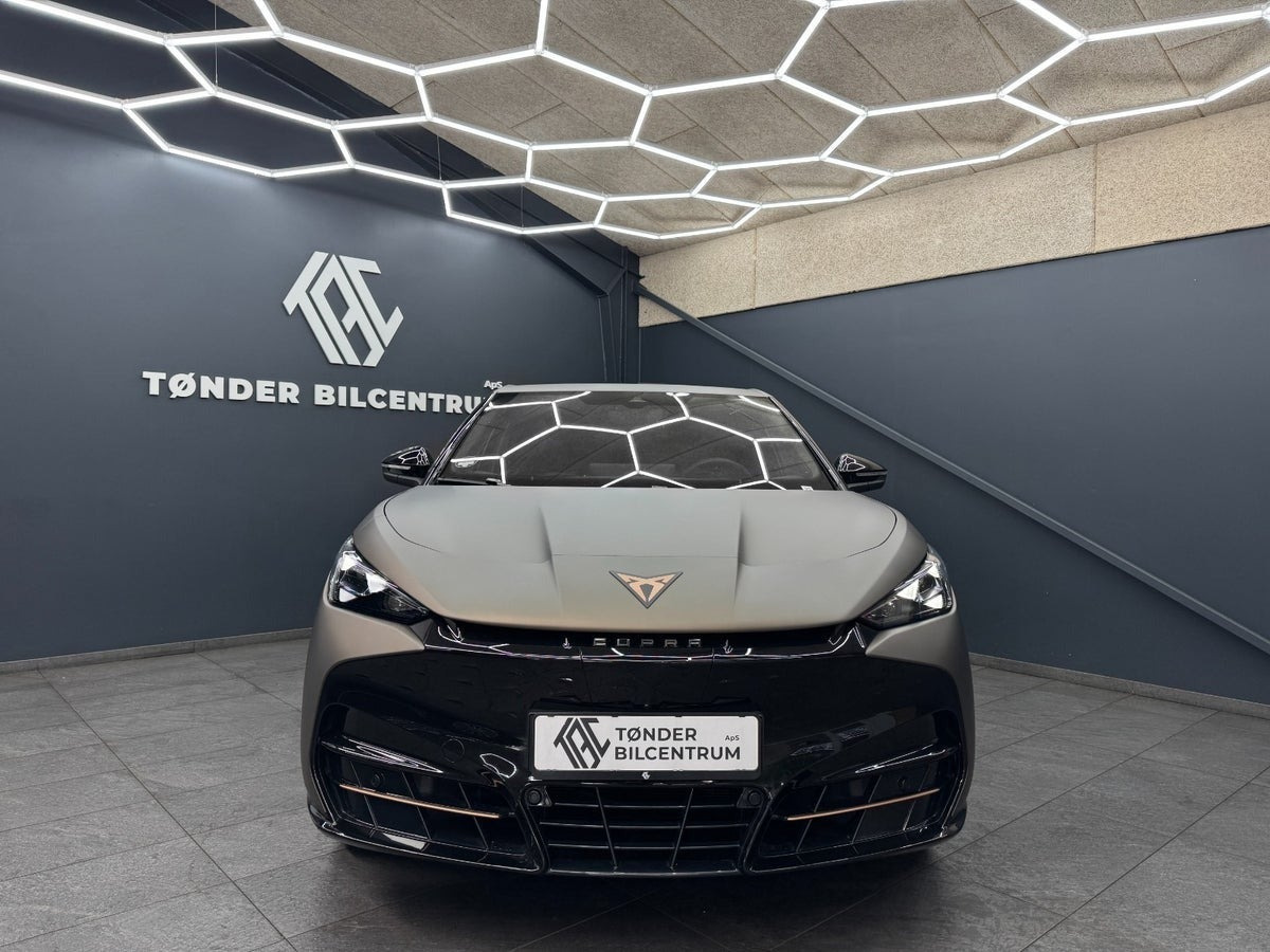 Bronze Cupra Tavascan fra 2025