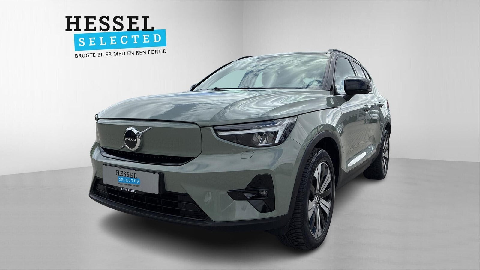 Grøn Volvo XC40 fra 2023