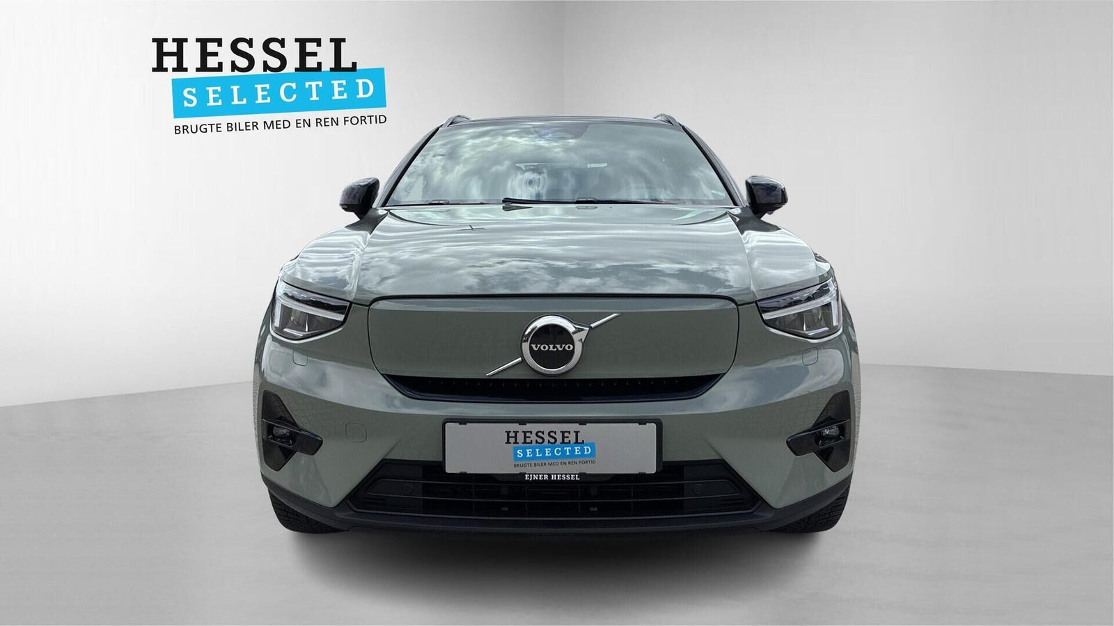 Grøn Volvo XC40 fra 2023