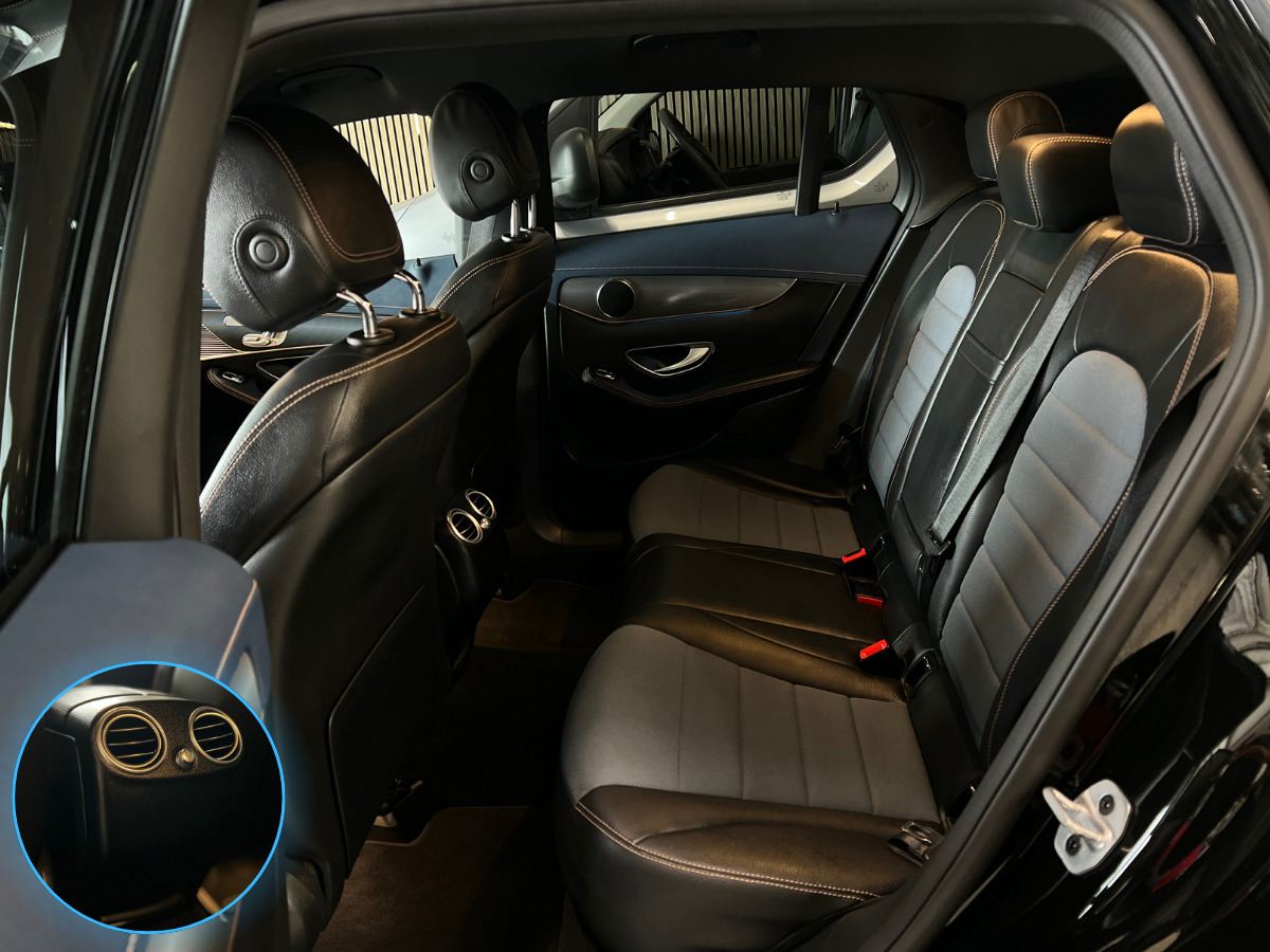 Sort Mercedes EQC400 fra 2022