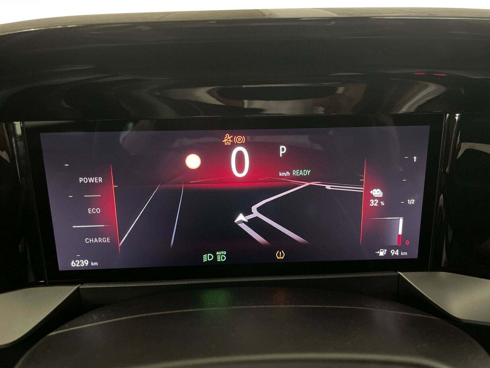 Sølv Opel Mokka-e fra 2025