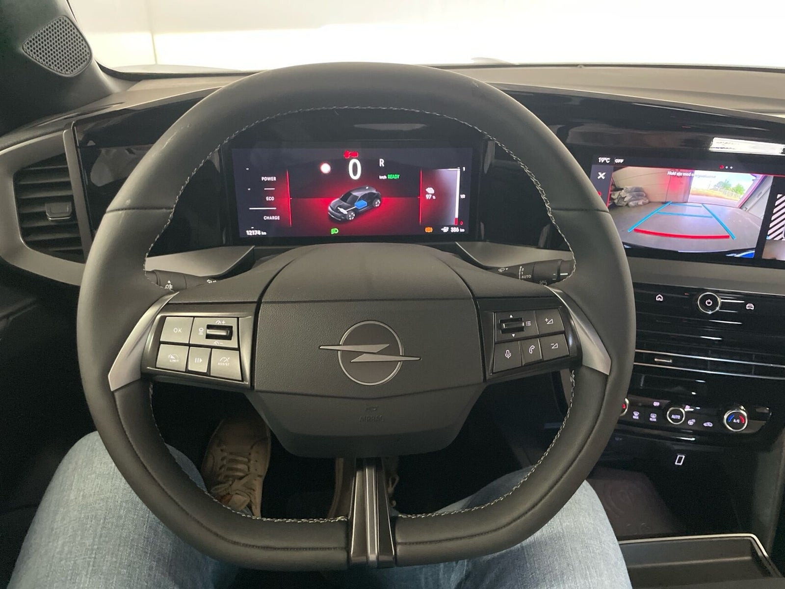 Sort Opel Mokka-e fra 2025