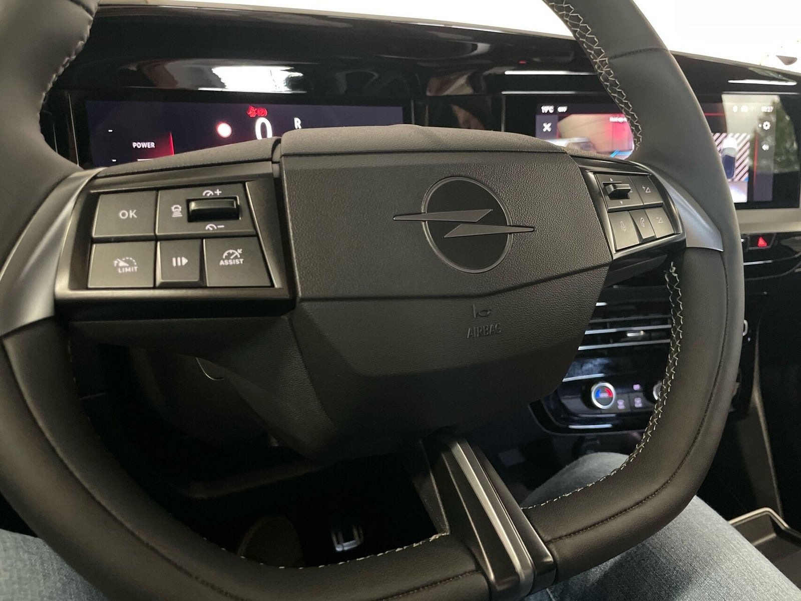Sort Opel Mokka-e fra 2025