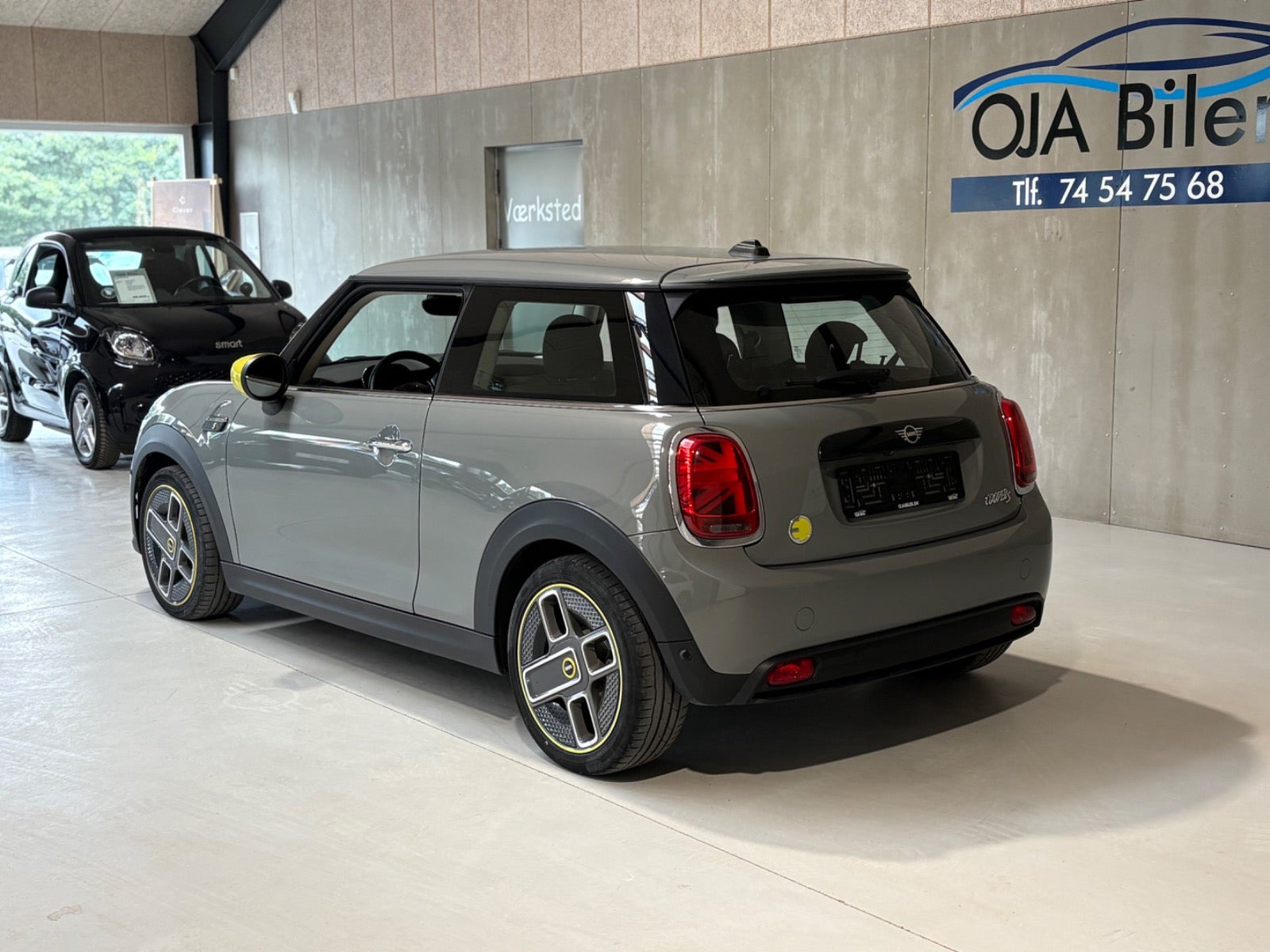 Grå Mini Cooper SE fra 2022