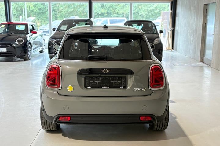 Grå Mini Cooper SE fra 2022