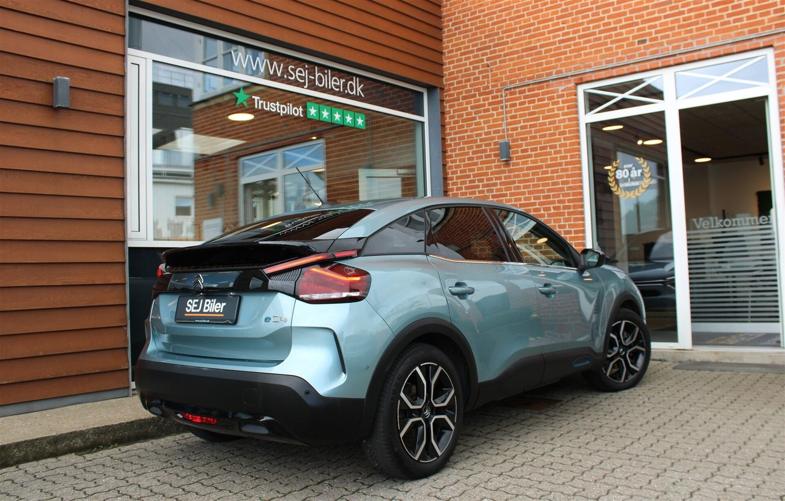 Blå Citroën ë-C4 fra 2022