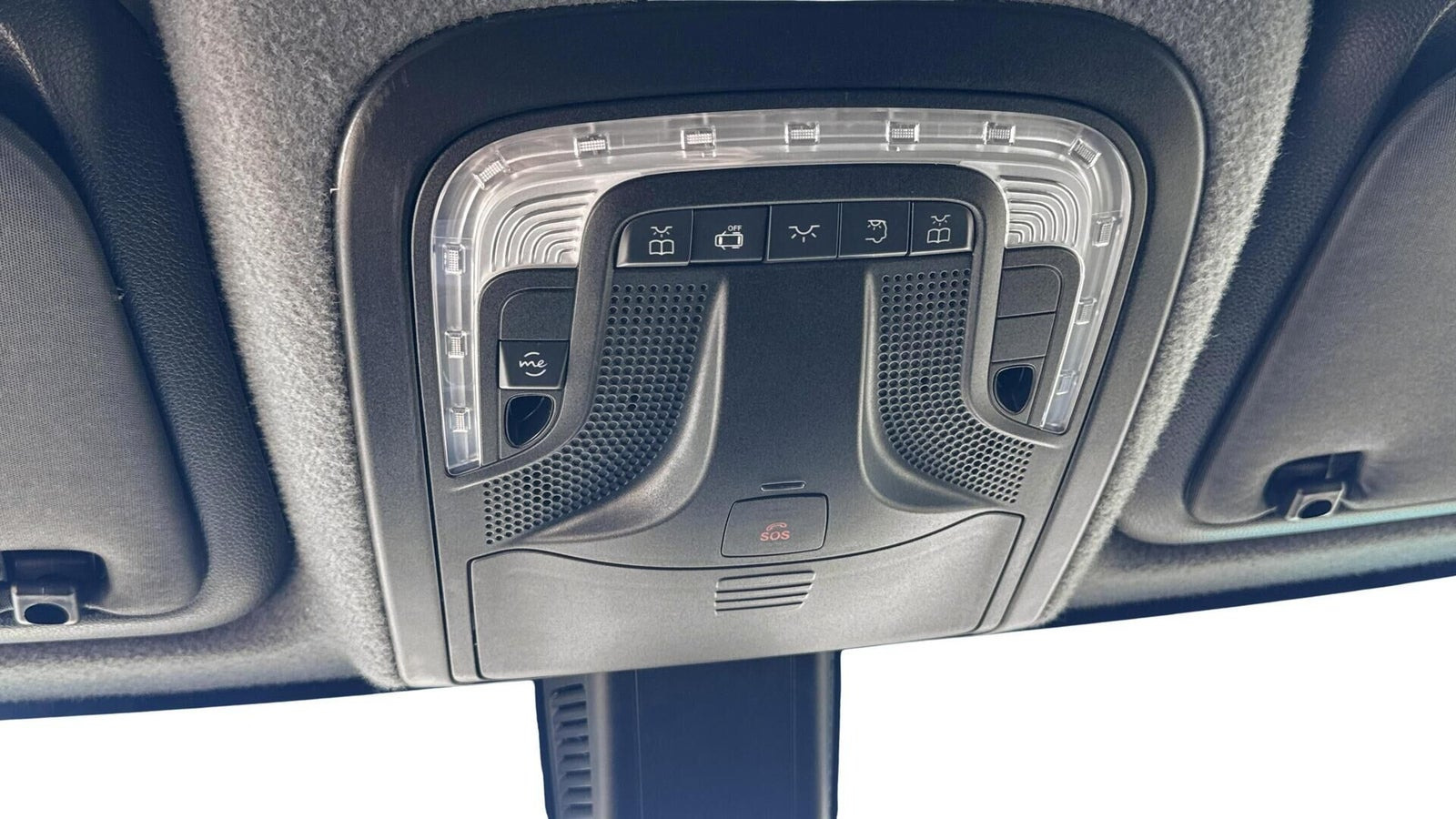 Hvid Mercedes Sprinter 317 fra 2025