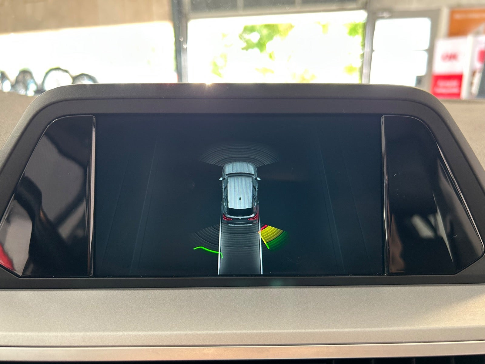 Grå BMW X3 fra 2018