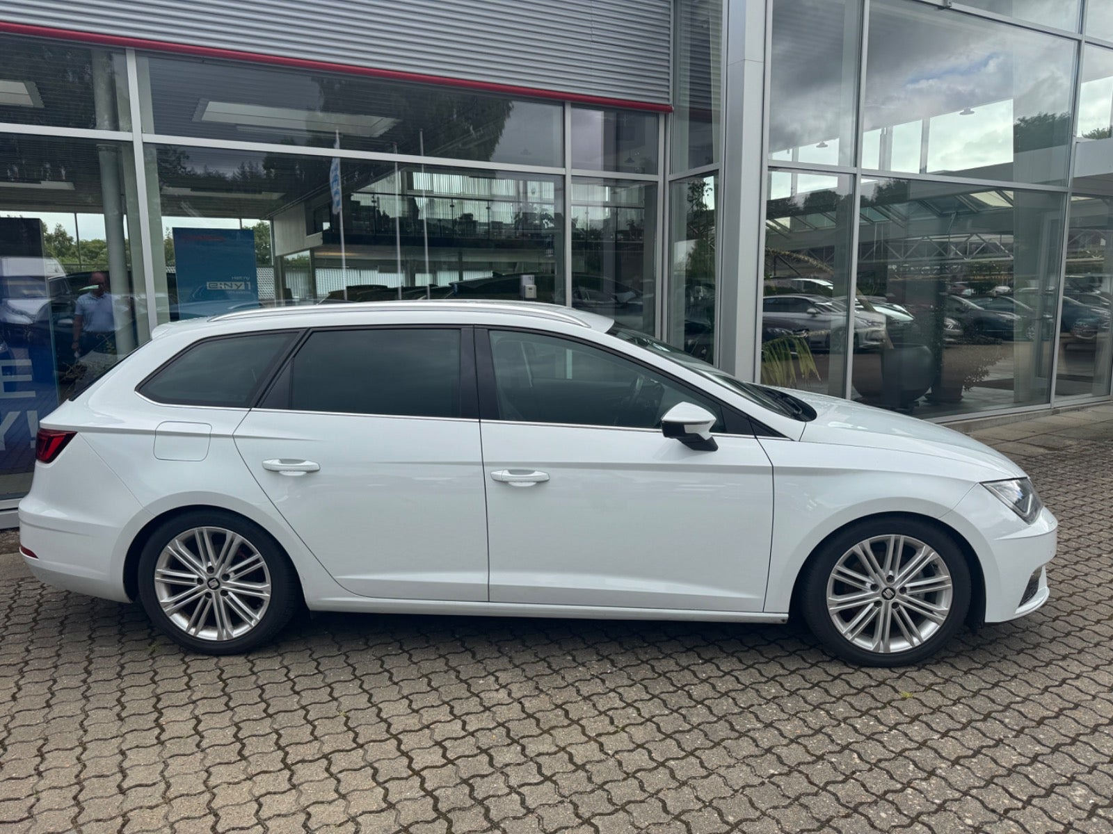 Hvid Seat Leon fra 2018