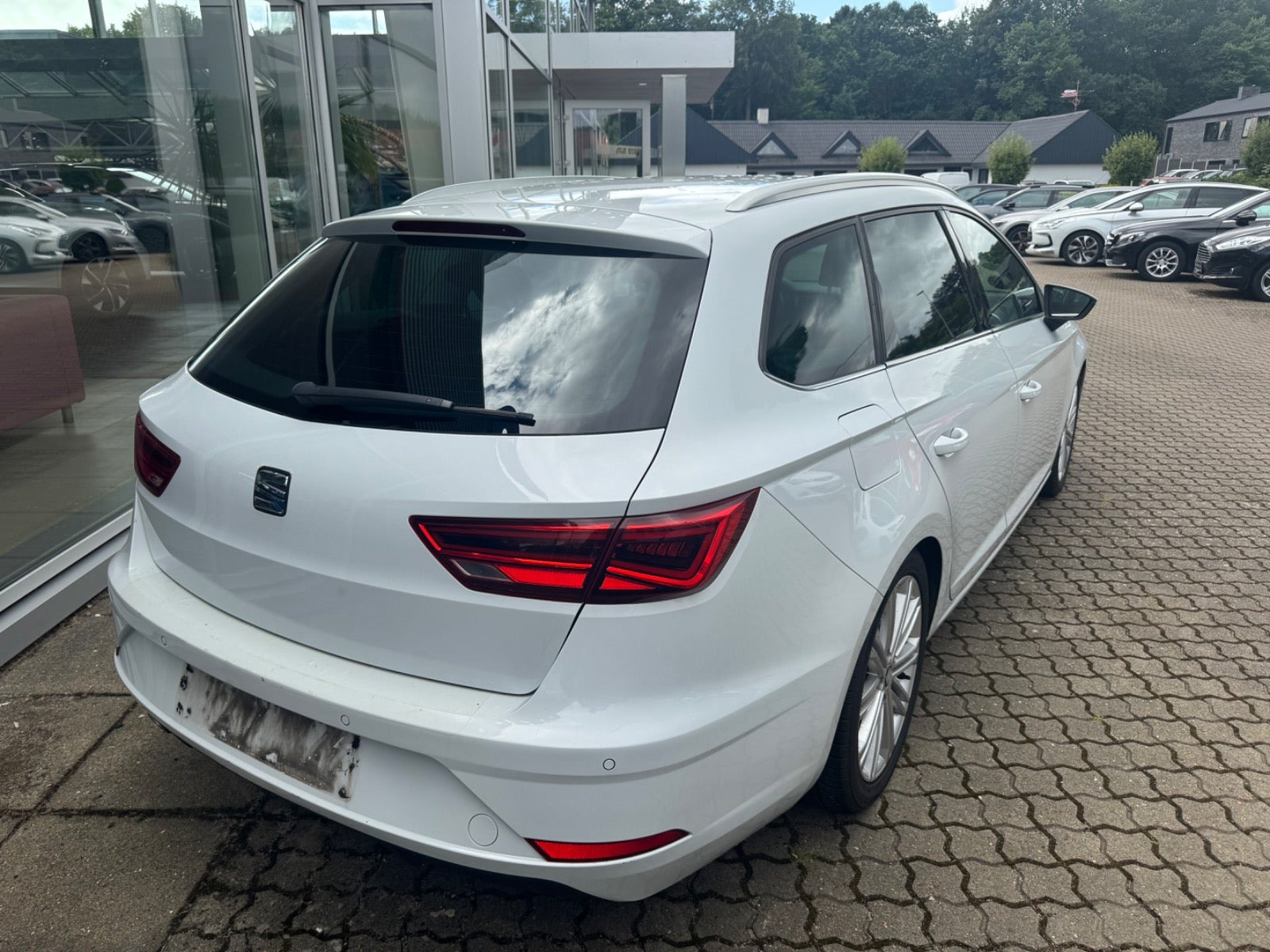 Hvid Seat Leon fra 2018