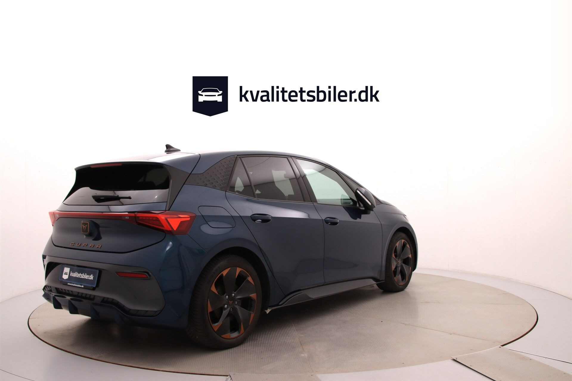 Blå Cupra Born fra 2022