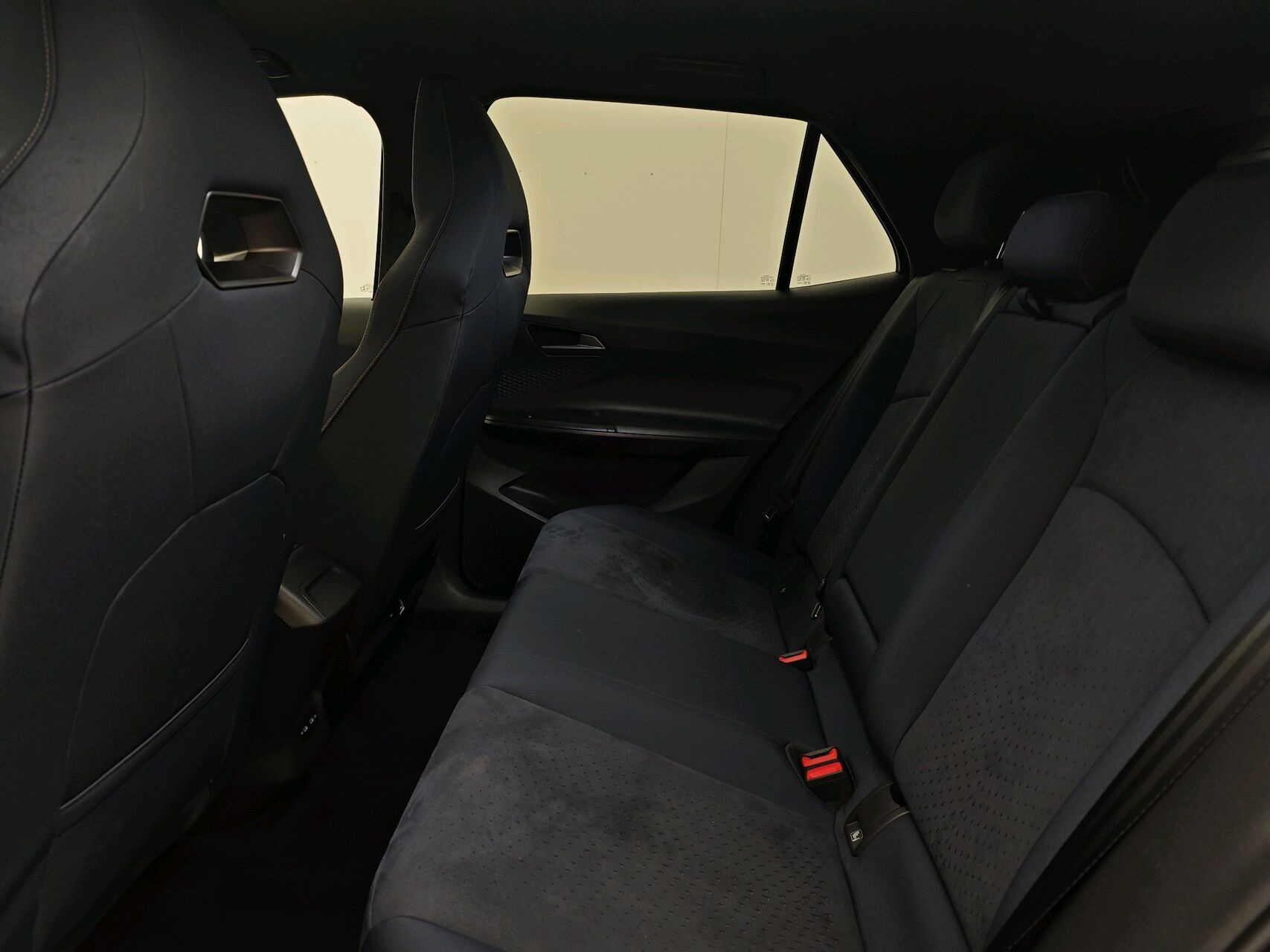 Blå Cupra Born fra 2022