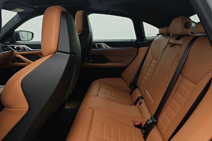 Grøn BMW i4 fra 2022