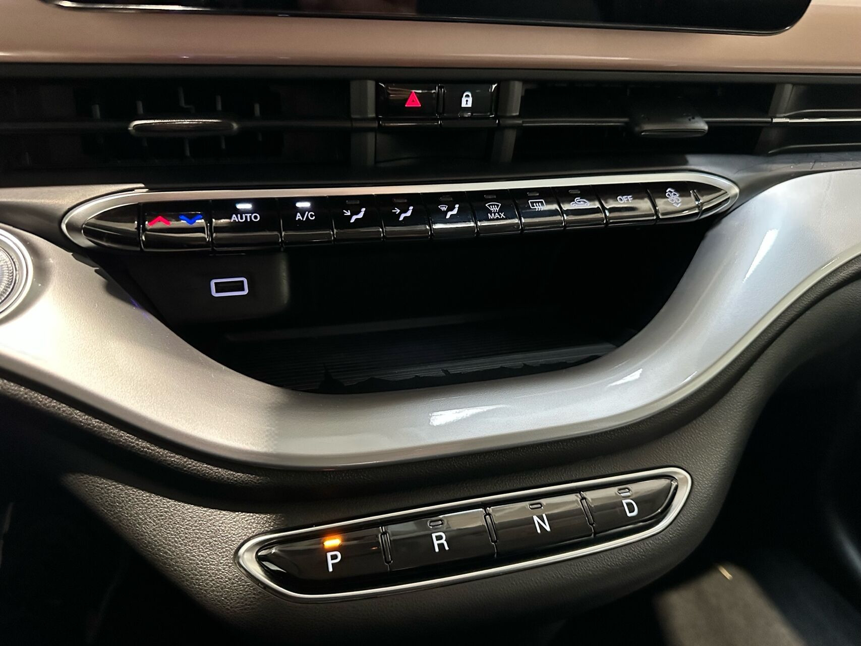Pink Fiat 500e fra 2023