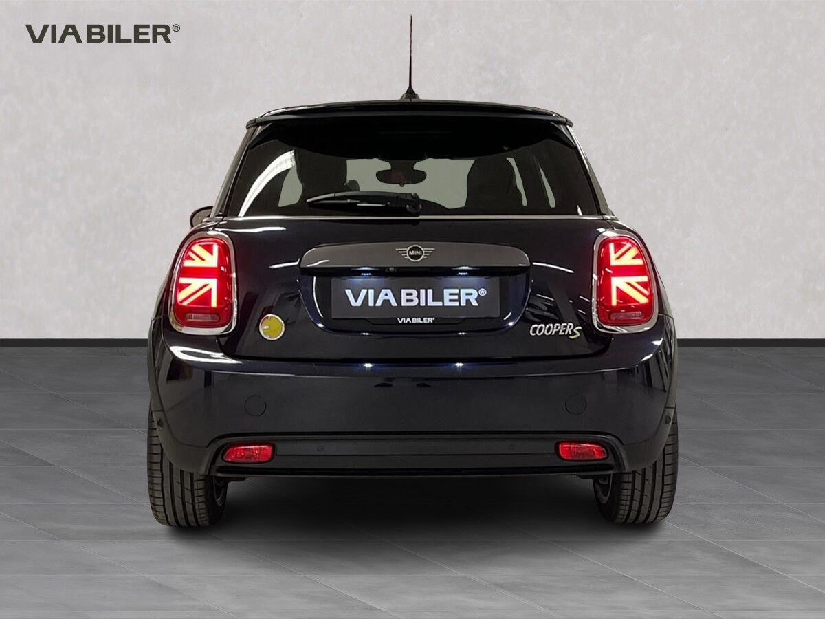 Sort Mini Cooper fra 2021