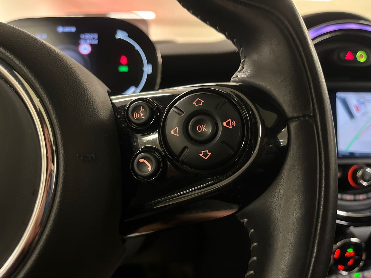 Sort Mini Cooper fra 2021