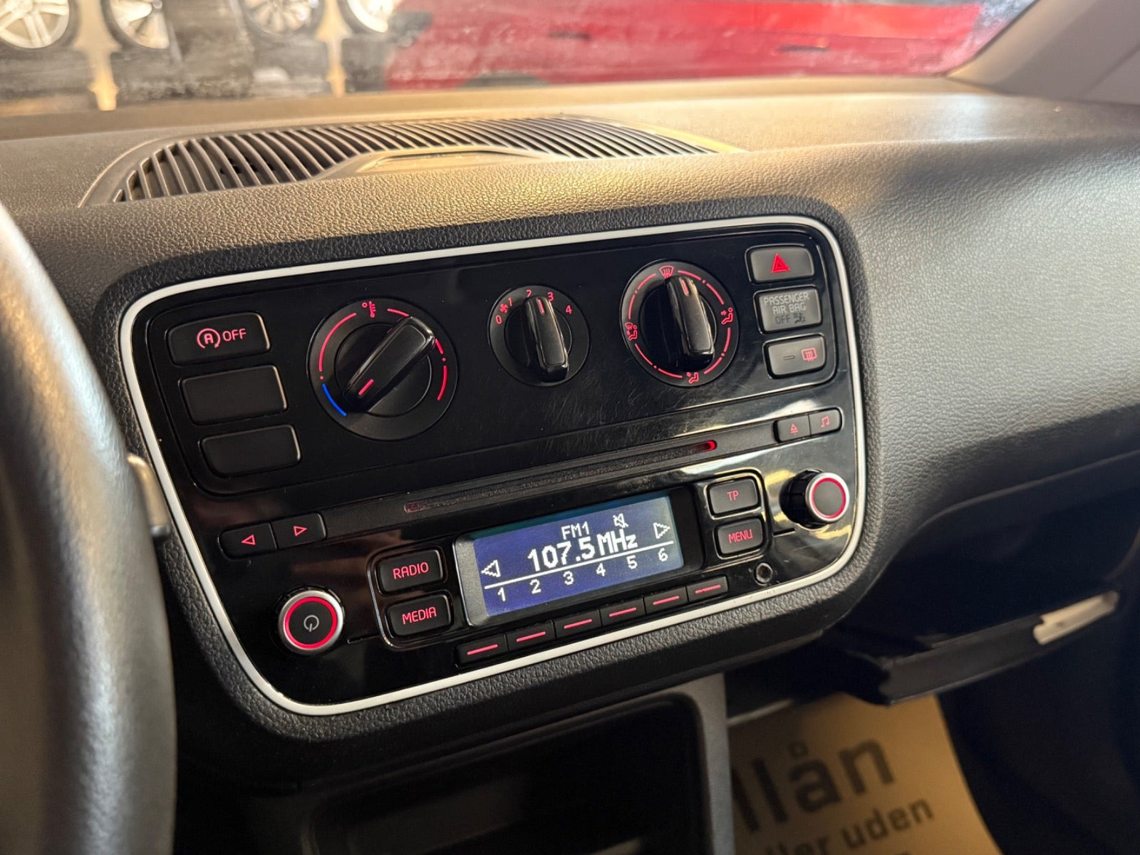 Hvid VW UP! fra 2014