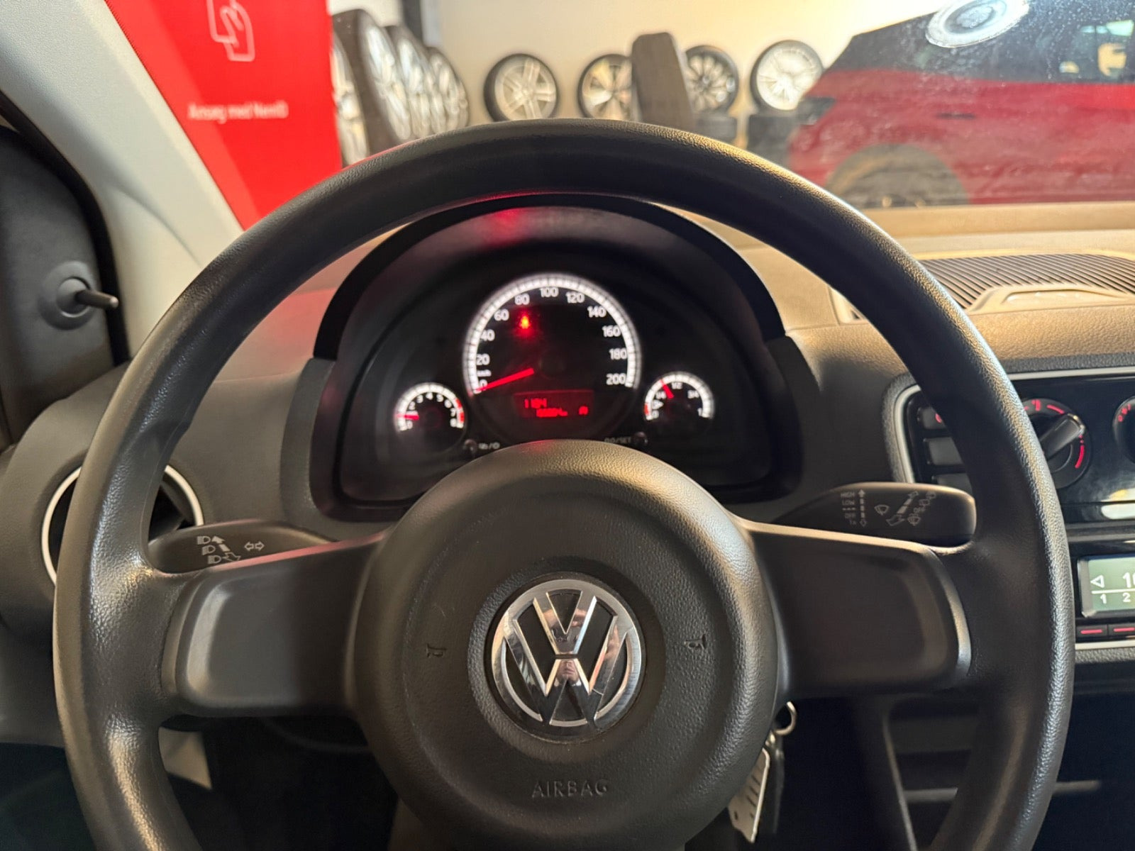 Hvid VW UP! fra 2014