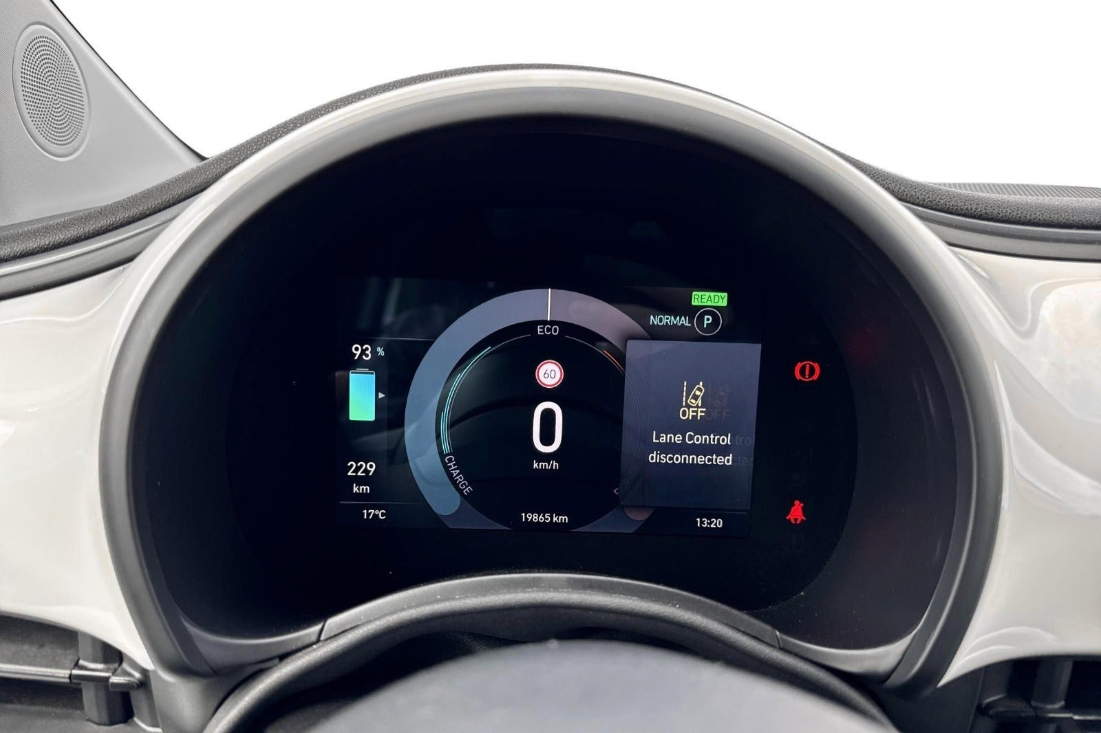 Hvid Fiat 500e fra 2023